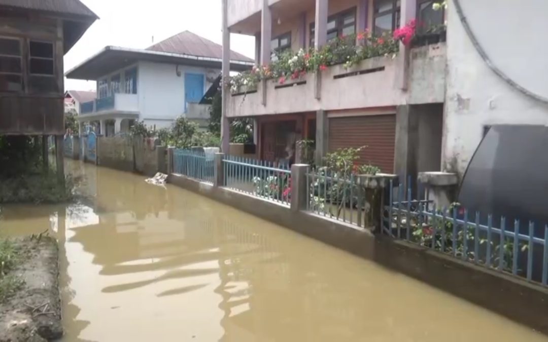 BANJIR RENDAM RATUSAN RUMAH WARGA DI KECAMATAN DANAU KERINCI