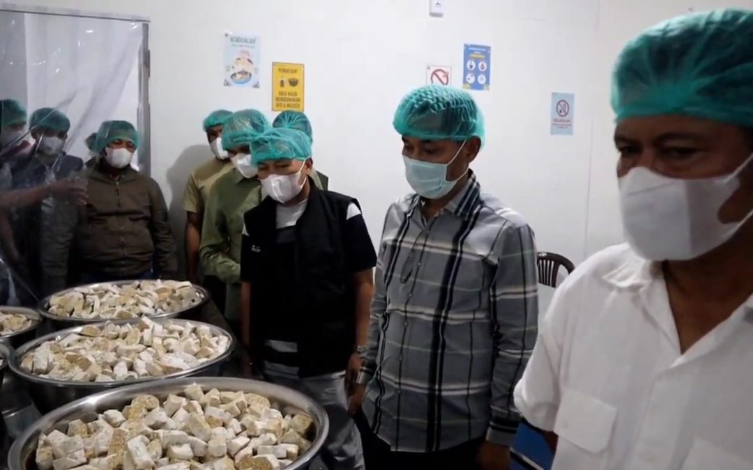 PASTIKAN MAKANAN LAYAK KONSUMSI, BUPATI PASAMAN SIDAK DAPUR MBG