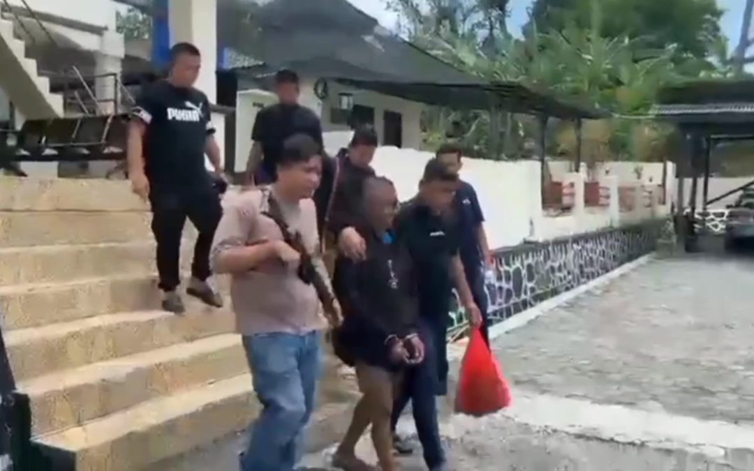 PELAKU PENCURIAN UANG TUNAI PULUHAN JUTA RUPIAH DIRINGKUS POLISI